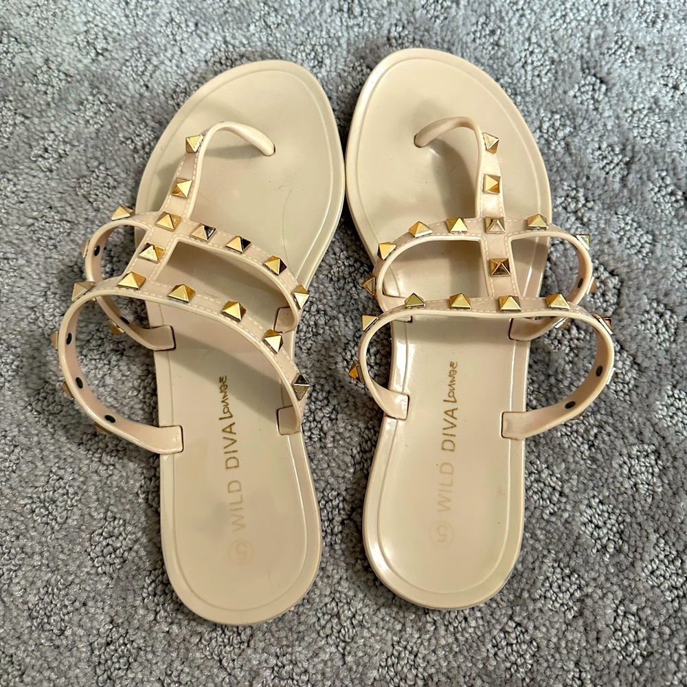 Wild Diva Women's Cream Studded Sandals